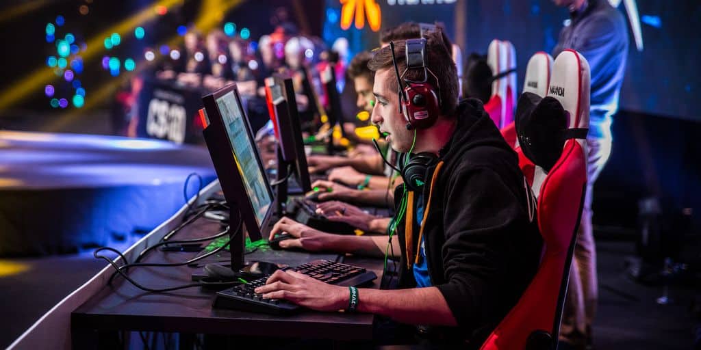 How Gamers Can Earn Big Through Esports